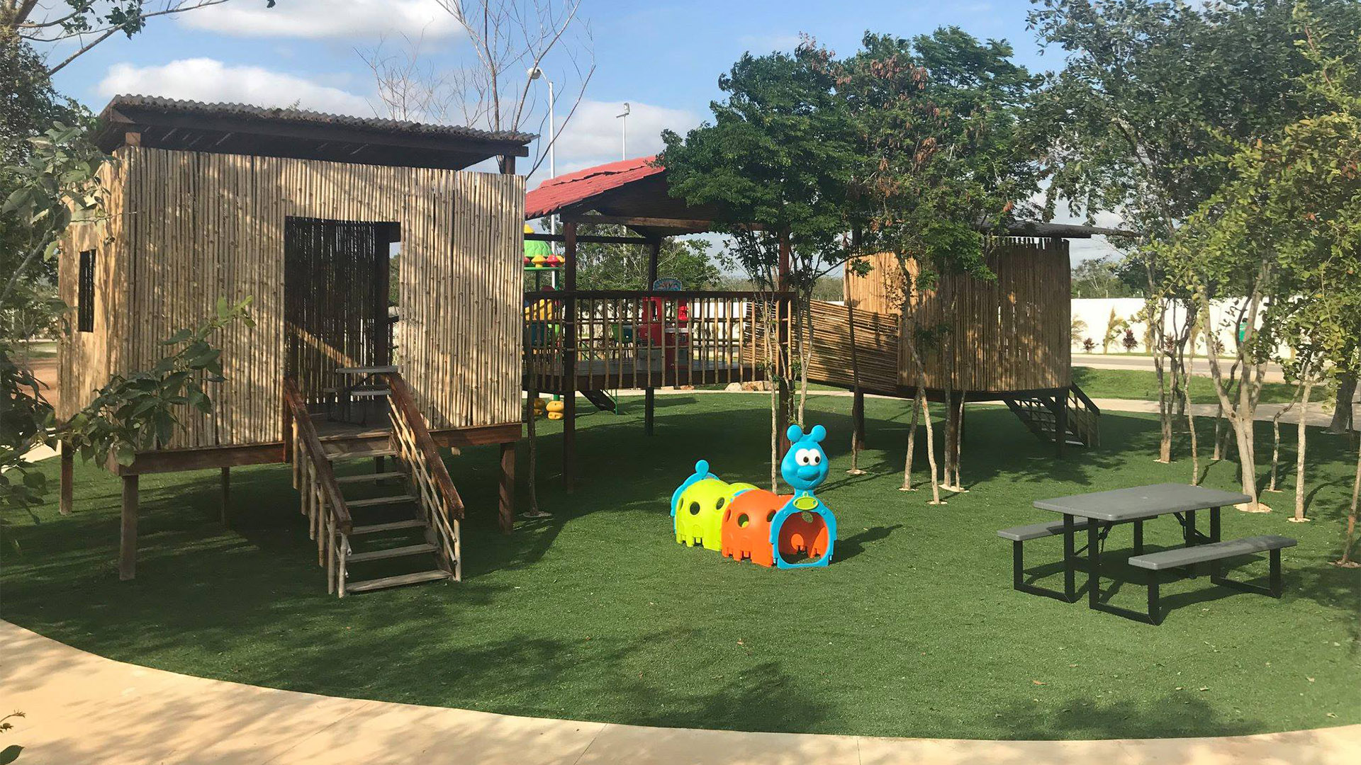 Magnolia Residencial | Greenlasting - Pasto sintético para zonas de juegos infantiles